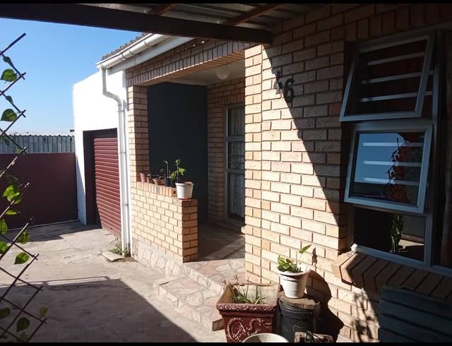 3 BEDROOM FREESTANDING FOR SALE IN BUFFALO FLATS